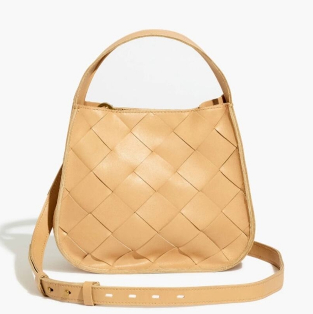 Madewell The Sydney Crossbody Bag: Woven Leather Edition in Desert Dune
